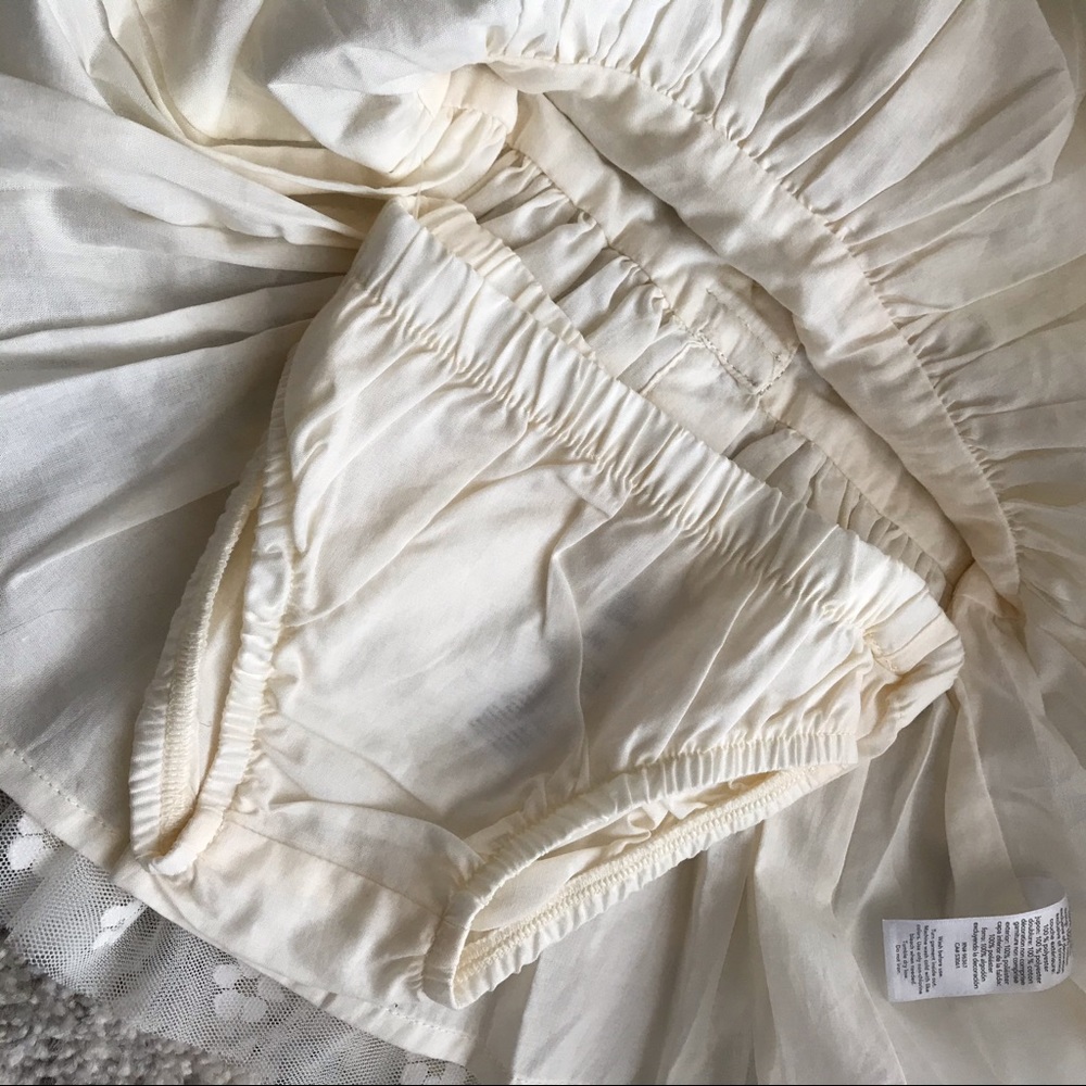 Oshkosh 0-3 cream dress & fur vest new No tags - Picture 3 of 4
